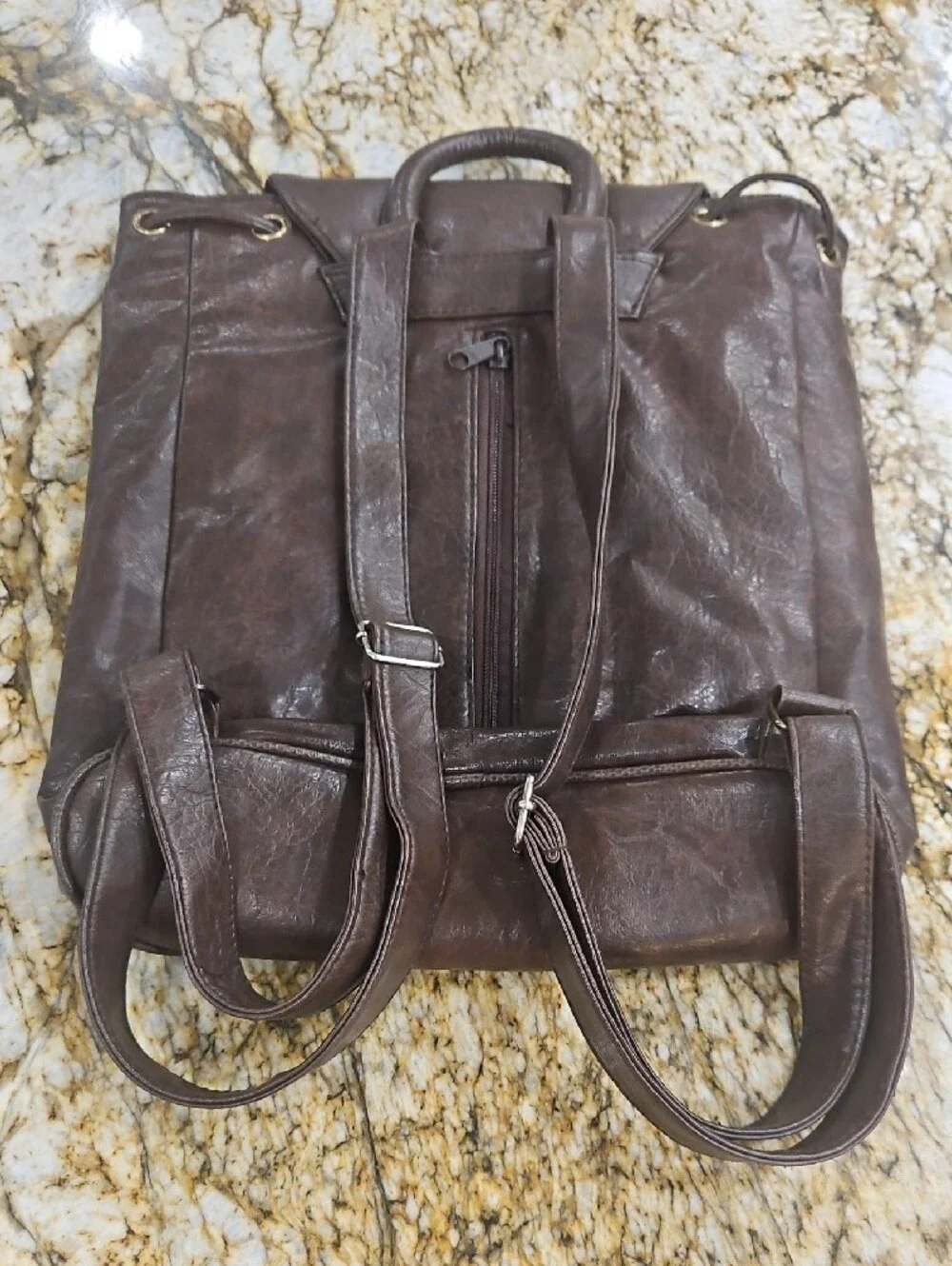 Outbrook VTG Classic Brown Leather Backpack - Men Bags